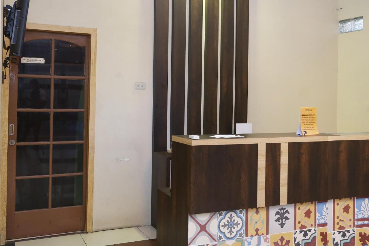 Spot On 2358 Aster Homestay Melati Exterior photo