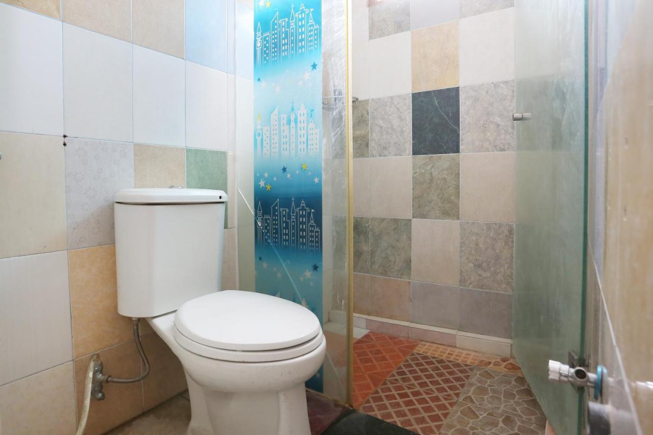 Spot On 2358 Aster Homestay Melati Exterior photo