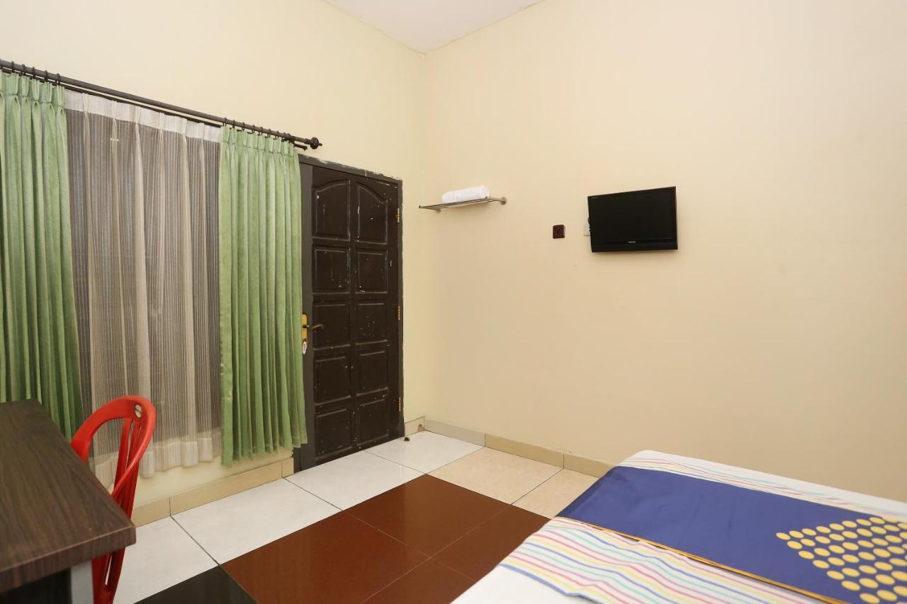Spot On 2358 Aster Homestay Melati Exterior photo