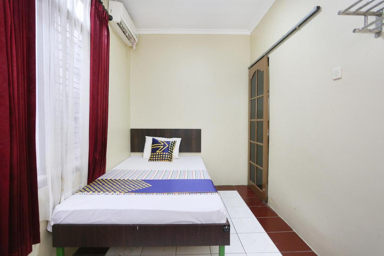 Spot On 2358 Aster Homestay Melati Exterior photo