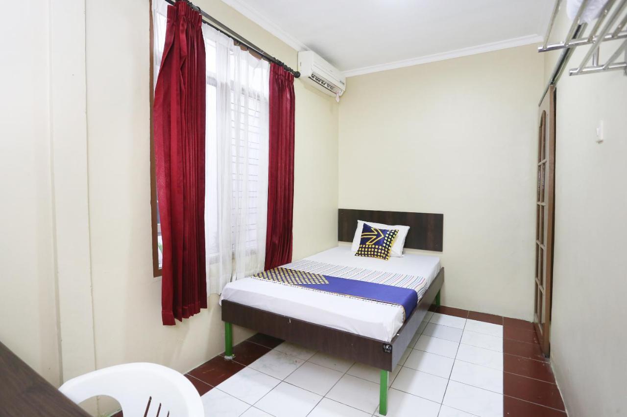Spot On 2358 Aster Homestay Melati Exterior photo